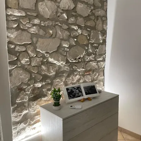 Appartement Faccio17 *